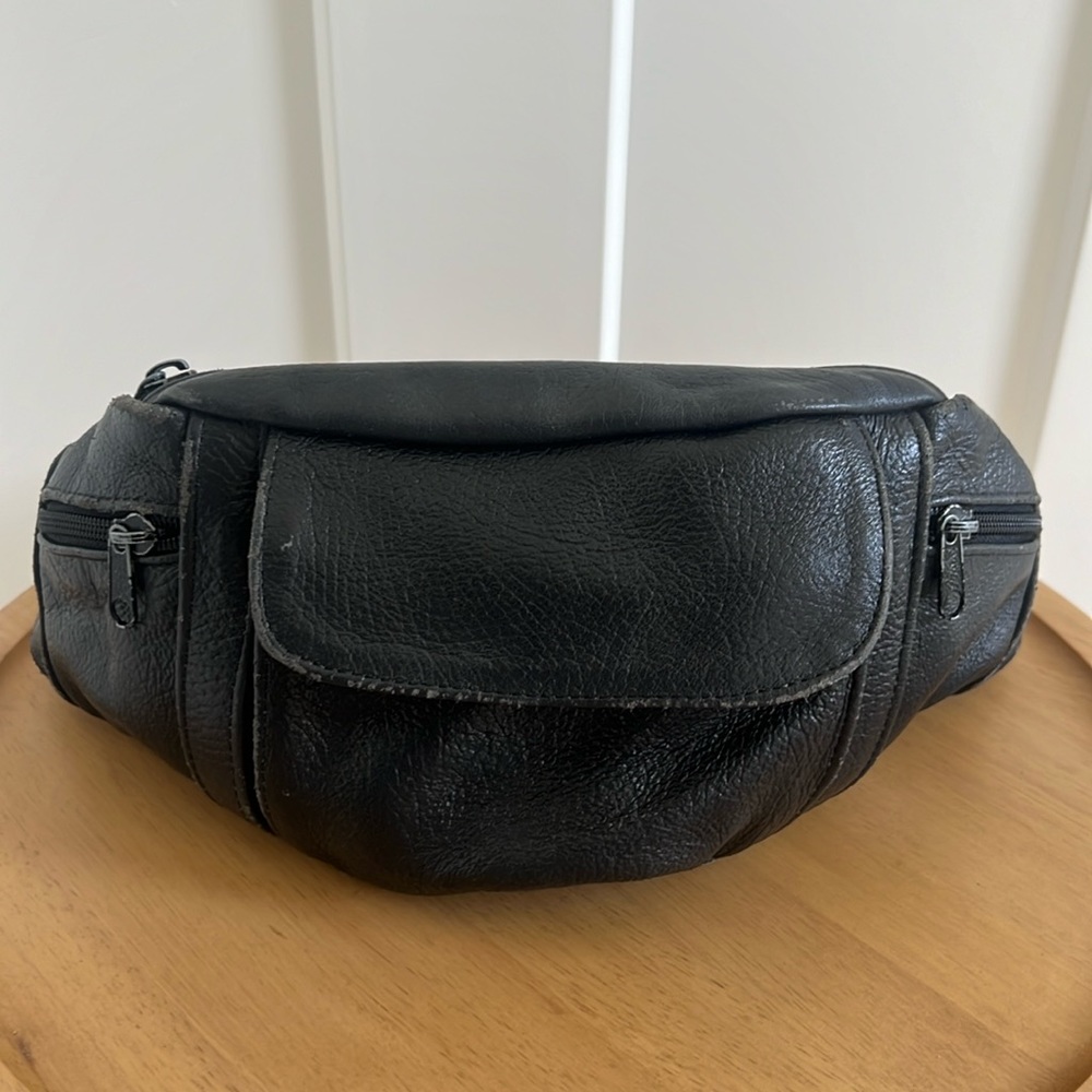 Vintage, genuine leather unisex fanny pack